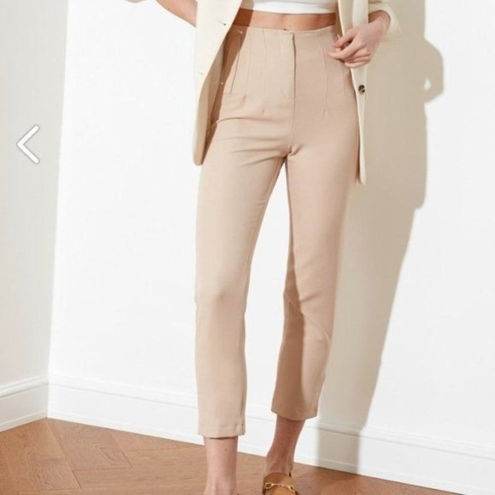 Cotton Beige High Waist Pleated Trousers Size M